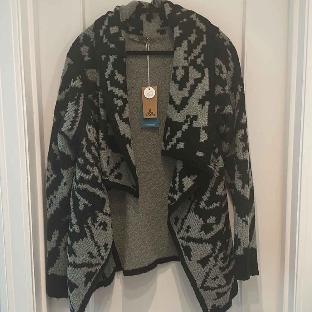 Reversible Prana Cardigan with tags - M